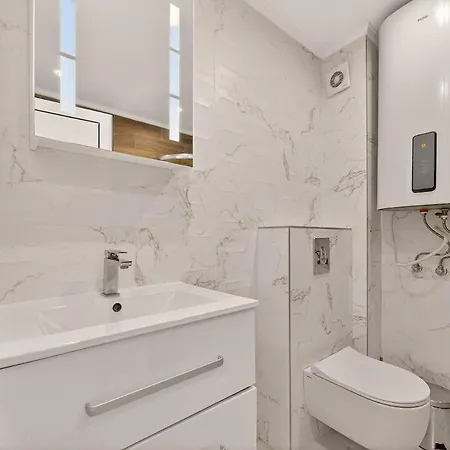 Zhelyazkova Sunny 2br Apartment Varna