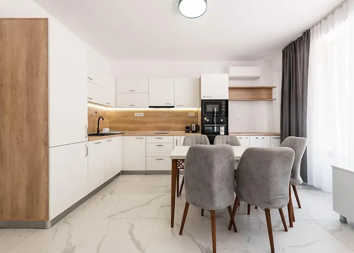 아파트 Zhelyazkova Sunny 2br *