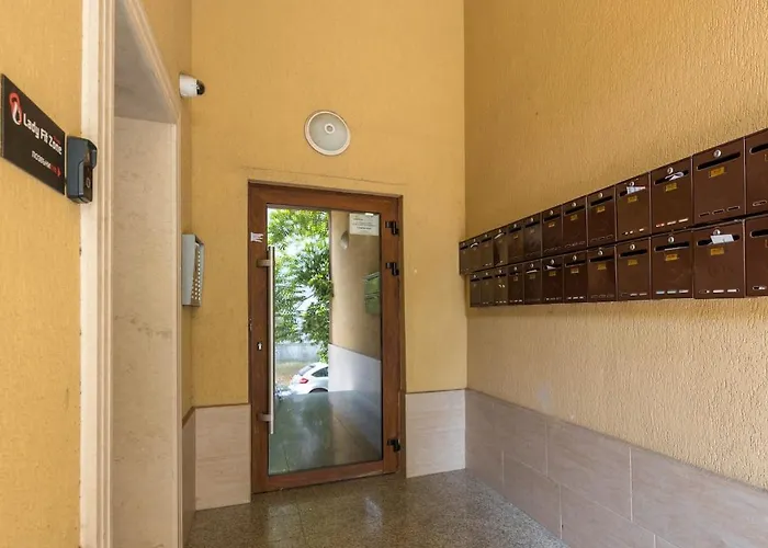 아파트 Zhelyazkova Sunny 2br *